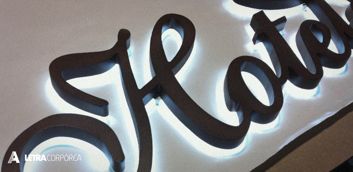 Las Letras Retroiluminadas: Elegancia y Visibilidad para tu Negocio